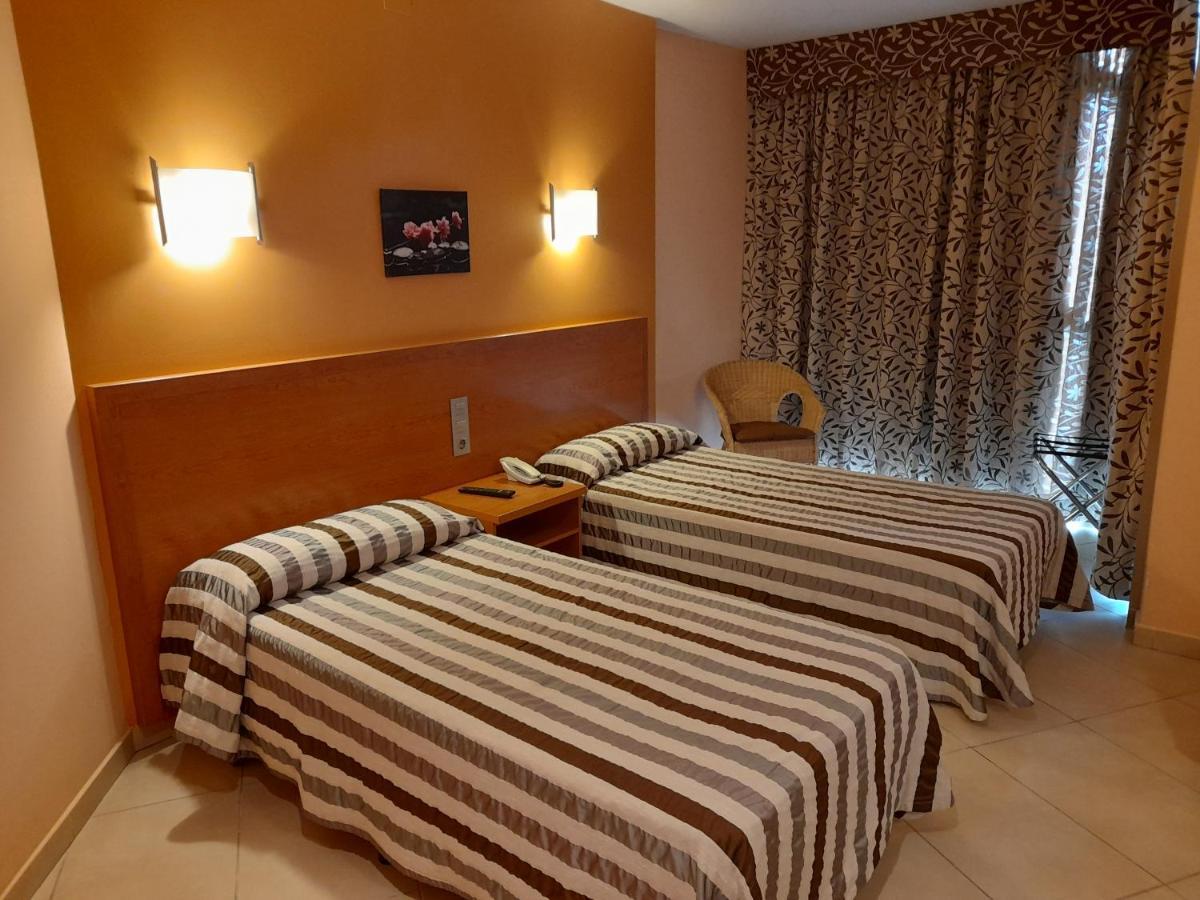 Hotel Avenida El Morell Exterior photo