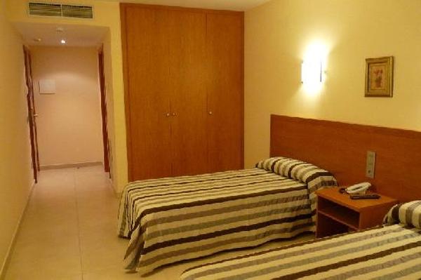 Hotel Avenida El Morell Exterior photo